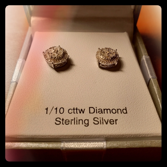 1/10 cttw Diamond Sterling Silver Earnings. - Picture 1 of 5